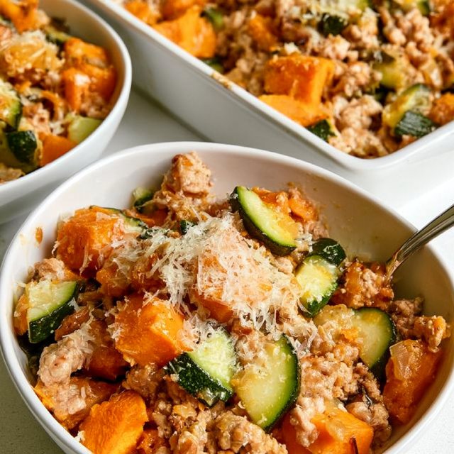 GROUND TURKEY
SWEET POTATO BAKE 4 Healthy Ground Turkey Sweet Potato Casserole