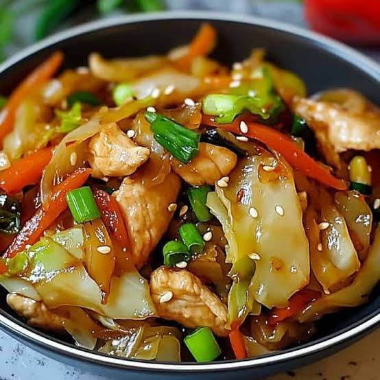 Fried Cabbage with Chicken