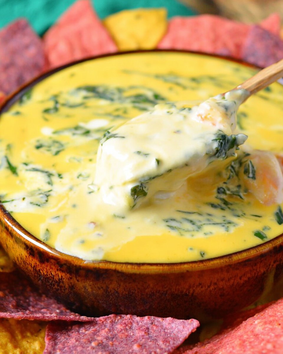Easy Shrimp and Spinach Queso Dip