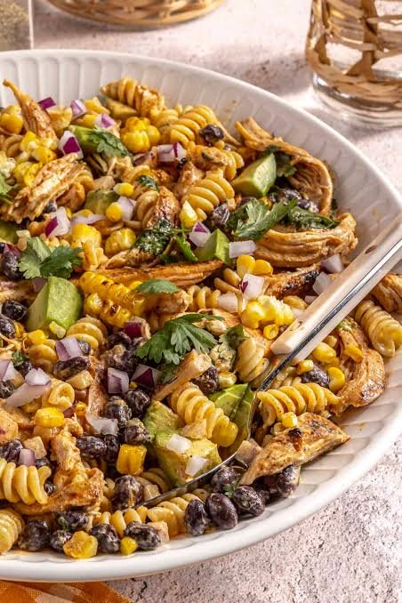 Colorful Pasta Salad with Grilled Chicken