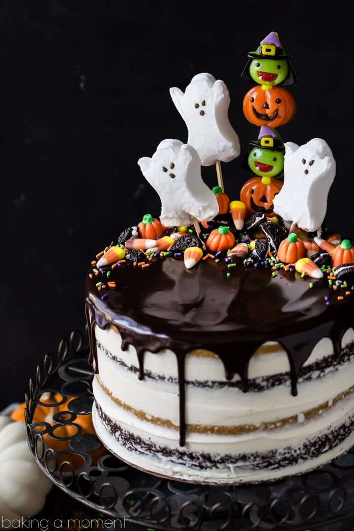 Pumpkin Chocolate Halloween Cake with Candy Topping | Halloween cake recipes, Halloween torte, Halloween desserts