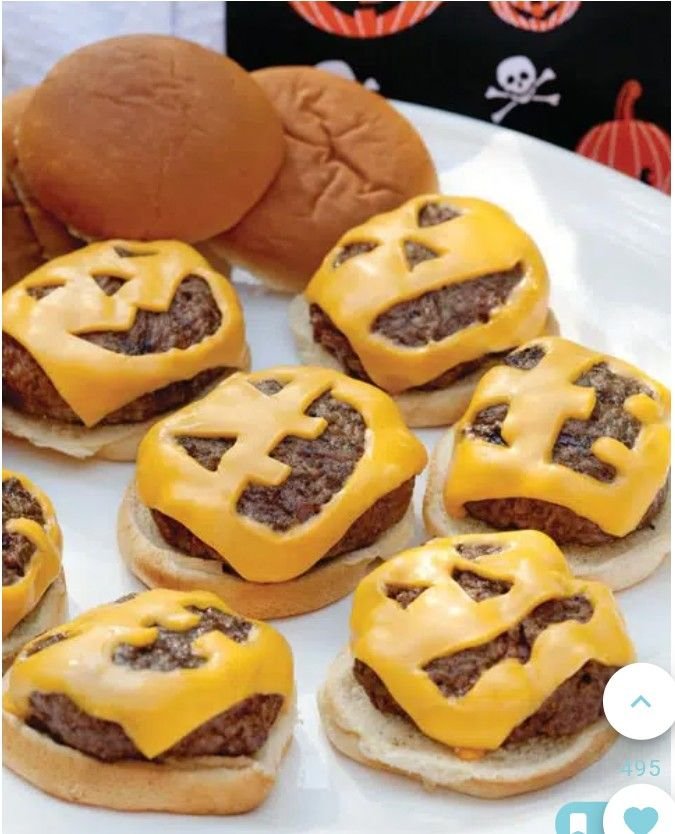 Repas halloween plat | Buffet de halloween, Apero dinatoire halloween, Dîner pour halloween