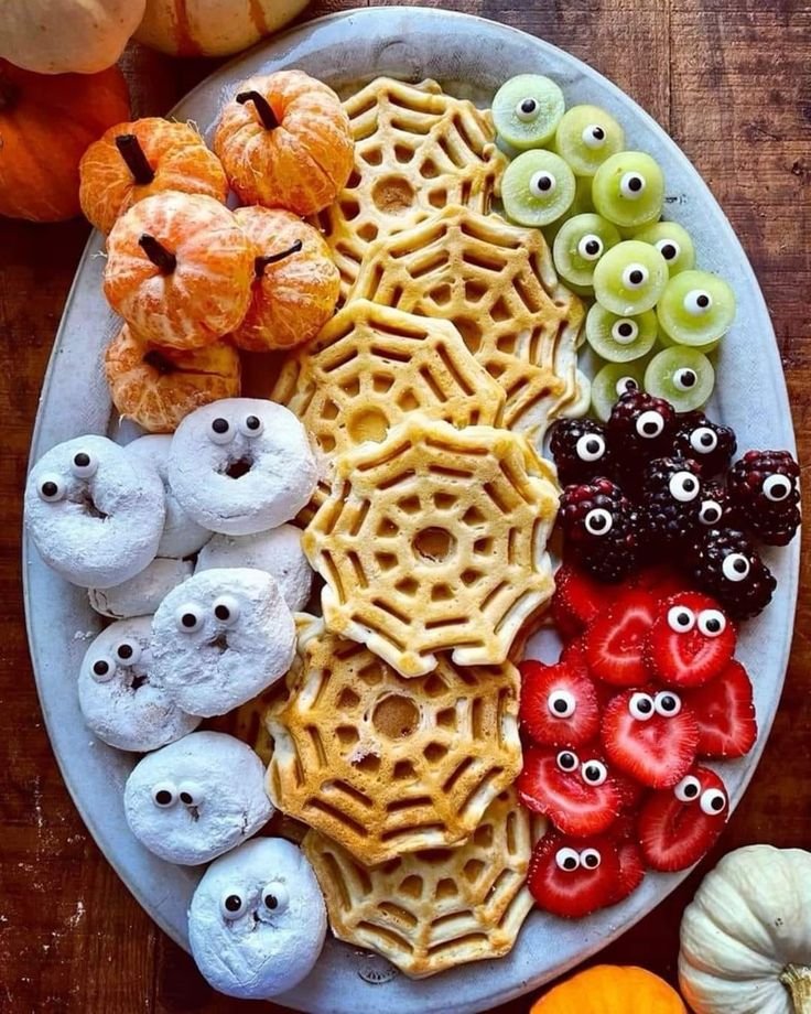 Halloween Monster Mash Breakfast Platter with Candy Edible Eyes | Kids witch party, Halloween party food kids, Toddler halloween party ideas