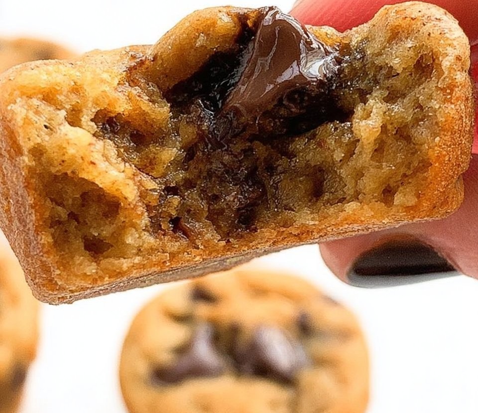 Peanut Butter Banana Muffins