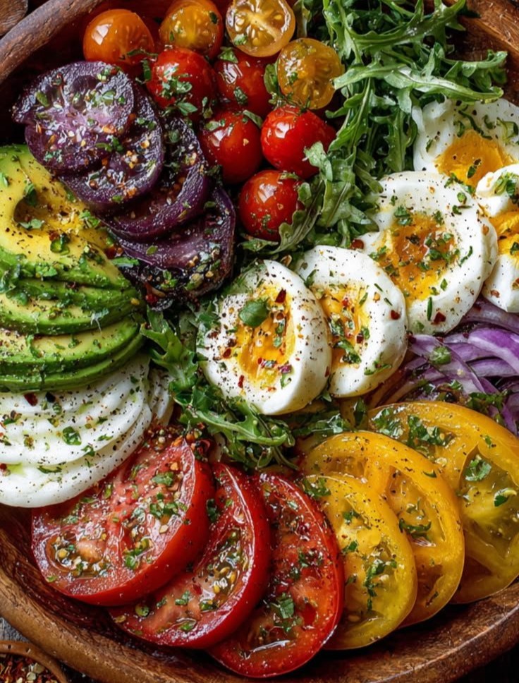 Heirloom Tomato, Avocado & Mozzarella Salad