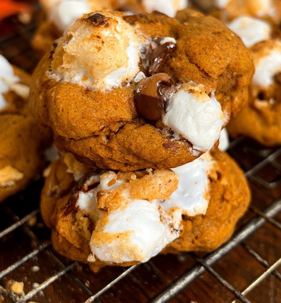 Pumpkin Smores Cookies
