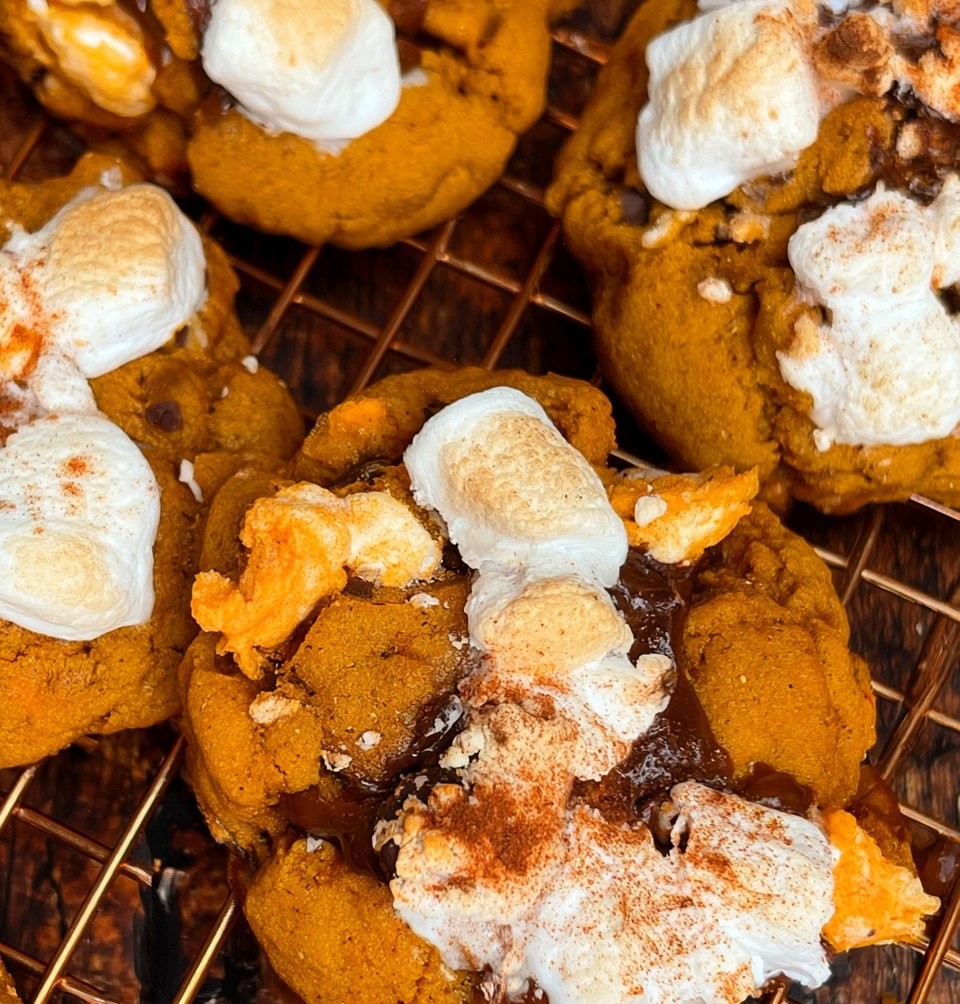 Pumpkin Smores Cookies