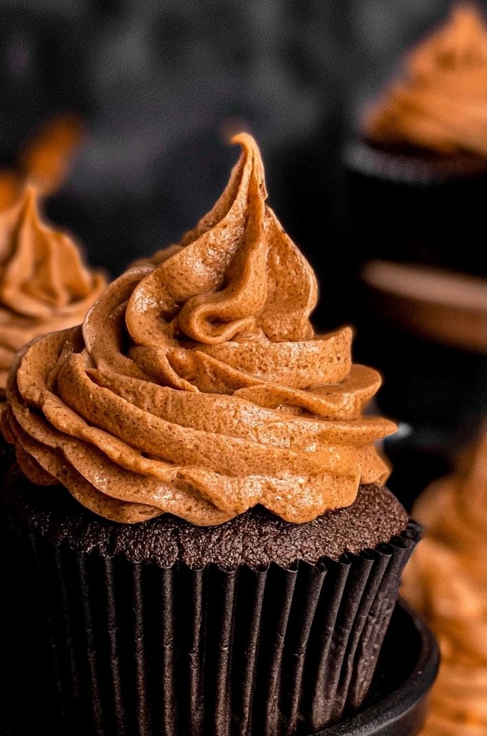 Chocolate Pumpkin Cupcakes