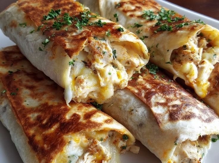 Garlic butter chicken wraps