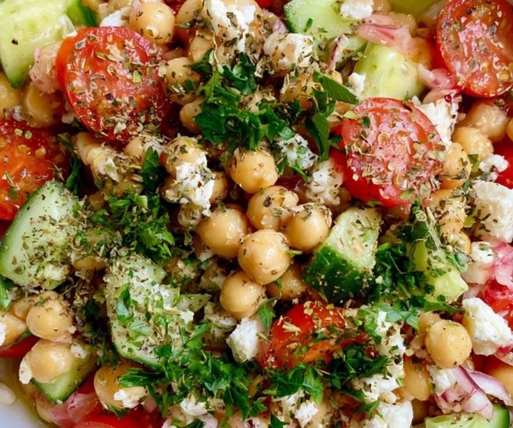 Zesty High-Protein Chickpea and Cucumber Salad