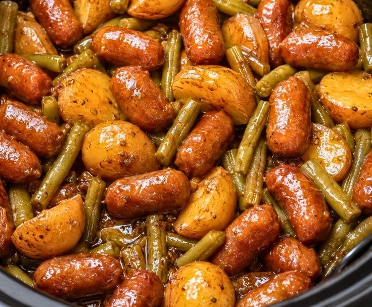 Easy Crockpot Lil Smokies with Potatoes and Green Beans