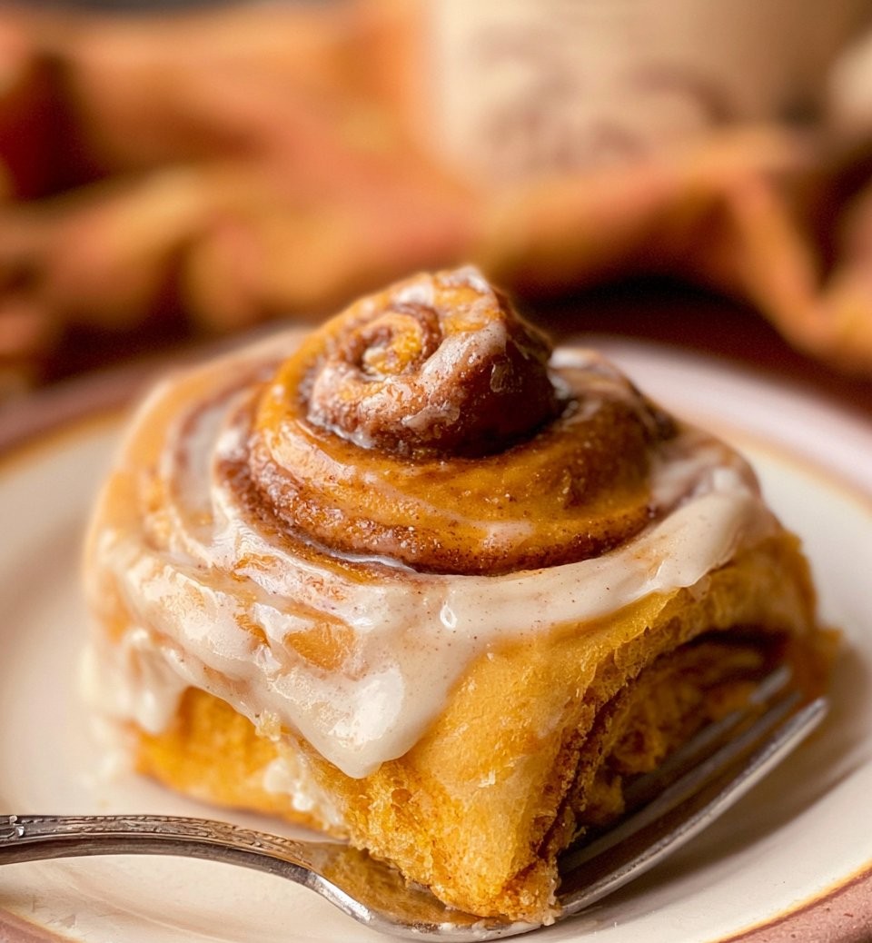 Pumpkin Cinnamon Rolls