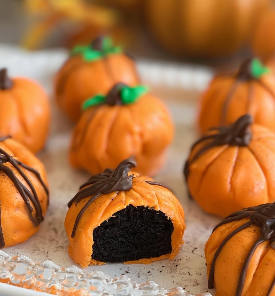 Pumpkin Oreo Balls