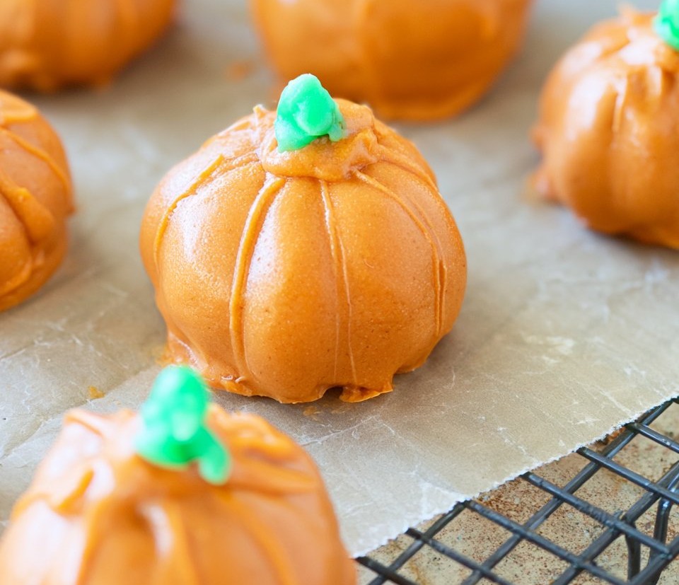 Pumpkin Oreo Balls