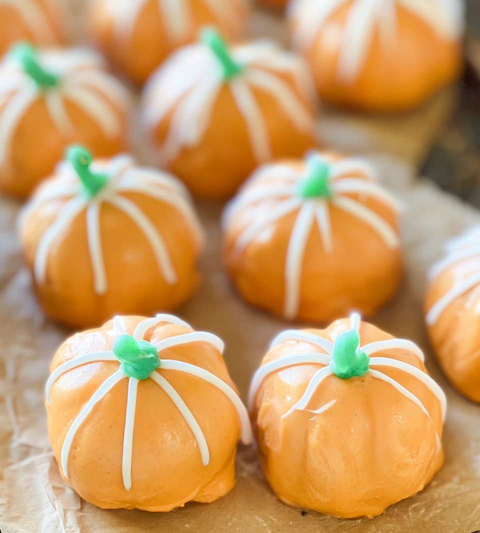 Pumpkin Oreo Balls