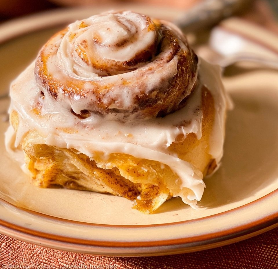 Pumpkin Cinnamon Rolls