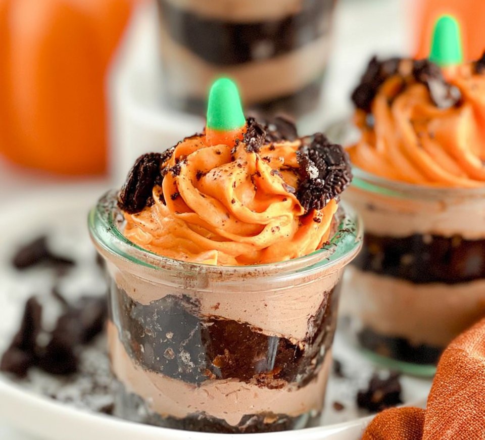 Pumpkin Dirt Cups