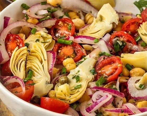 Easy & Vegan Tuscan Artichoke Tomato Salad