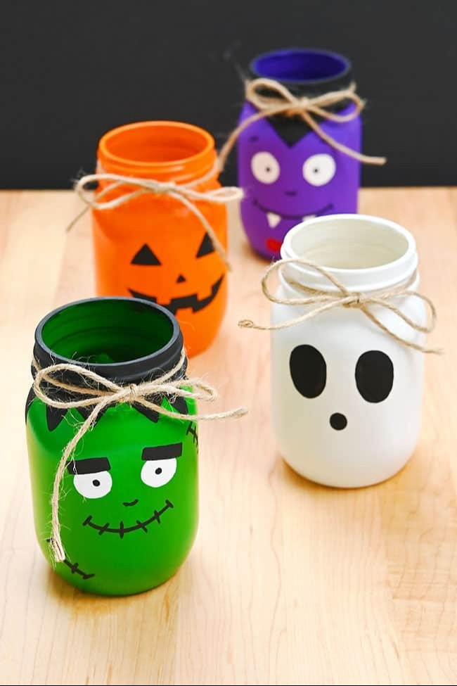 DIY Halloween Painted Mason Jars