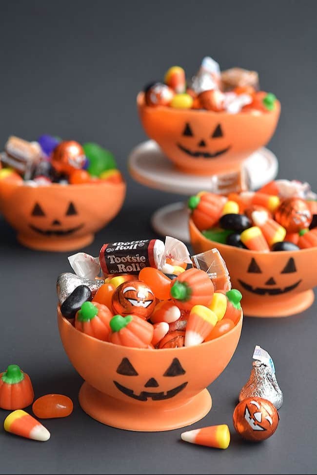 Candy Melt Pumpkin Bowls