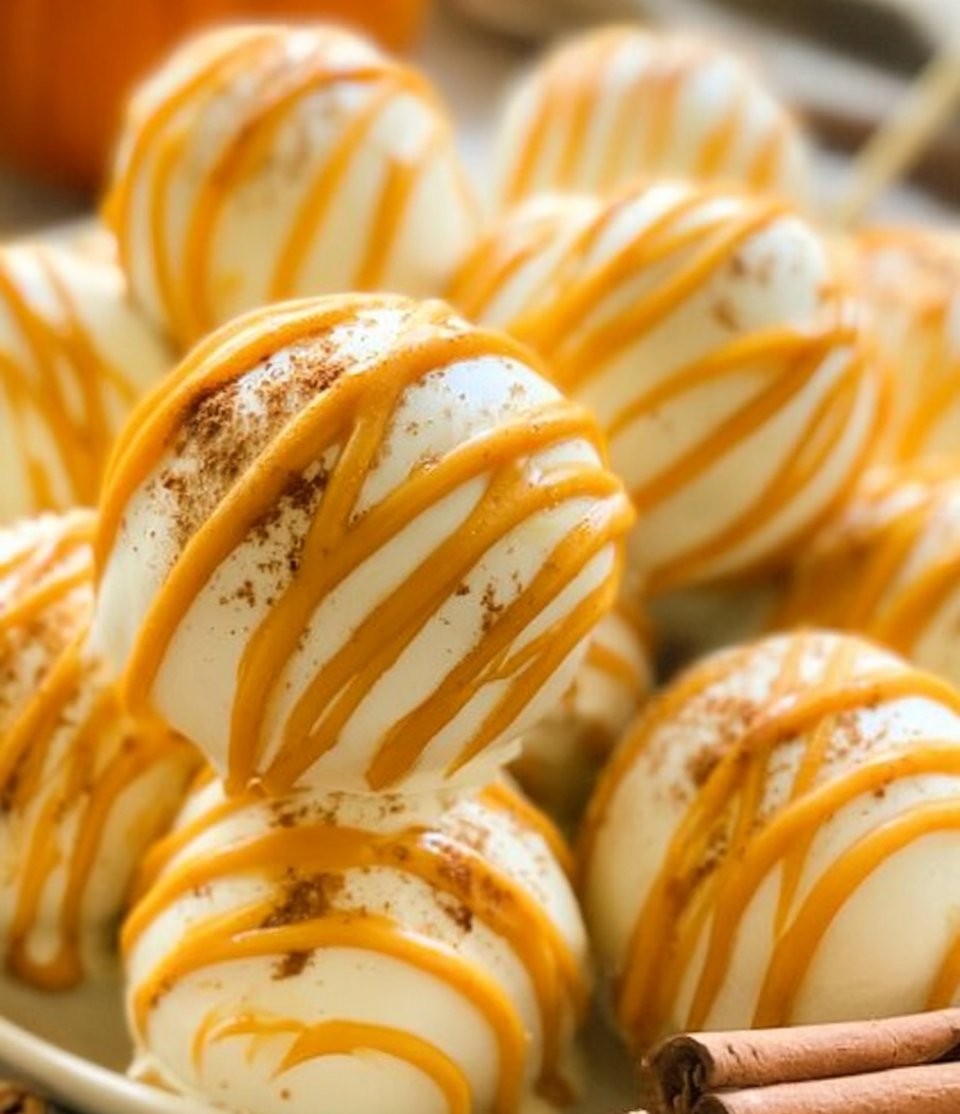 Pumpkin Cake Pops