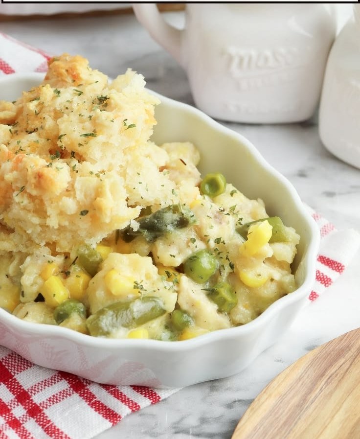 Red Lobster Biscuit Chicken Pot Pie