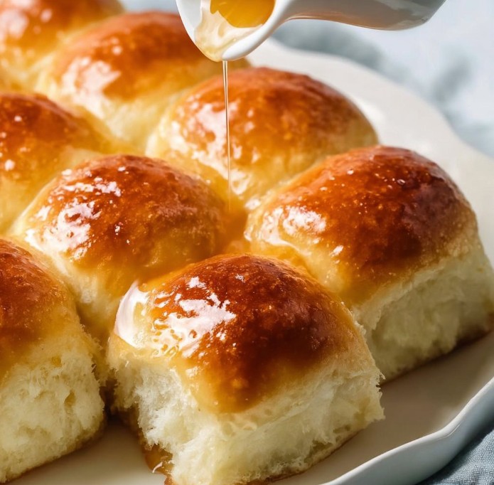 Soft and Fluffy Dinner Rolls