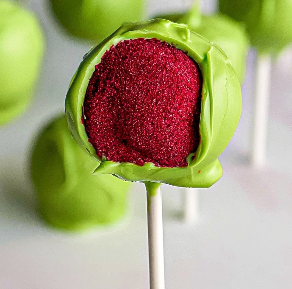 Grinch Cake Pops