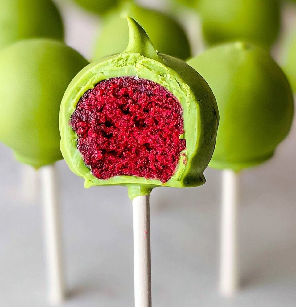 Grinch Cake Pops