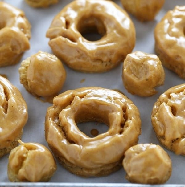 Pumpkin Old Fashioned Doughnuts with Pumpkin Glaze Recipe | Pumpkin recipes donut, Easy pumpkin doughnut recipe, Homemade pumpkin donuts