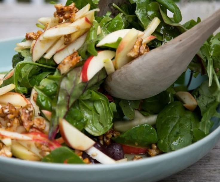 Apfel-Walnuss-Salat