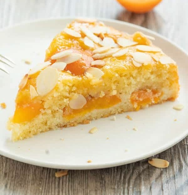 Saftiger Aprikosenkuchen