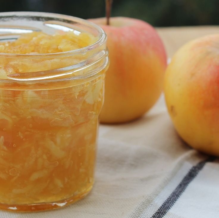 Marmelade mit Birne und Apfel