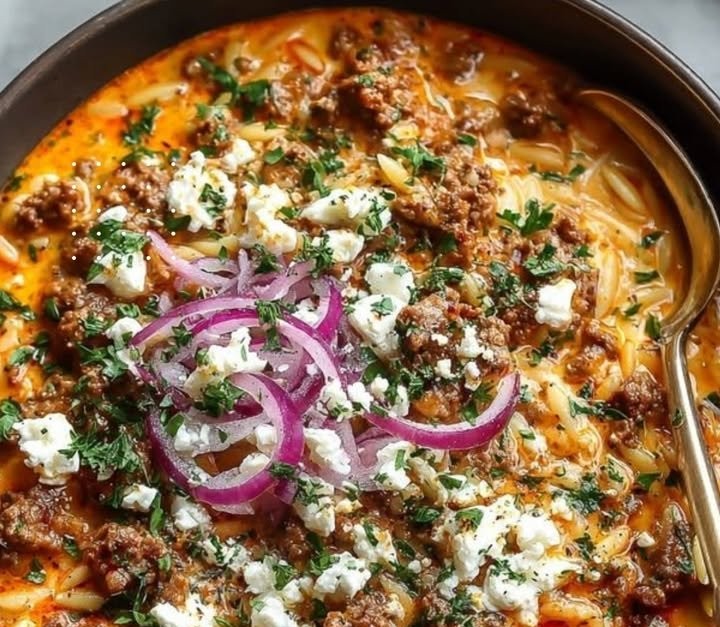 Kritharaki-Hackfleischpfanne mit Feta