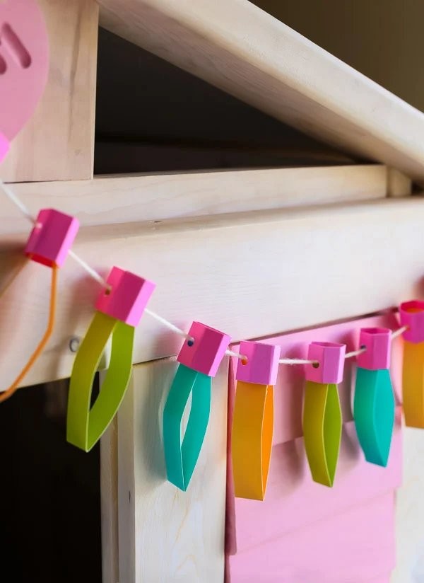 Christmas Lights - Easy Paper Craft for Kids - Munchkin Time