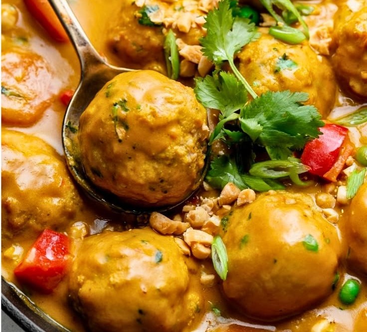 Chicken Meatballs in Pumpkin Coconut Curry Sauce