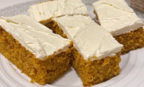 Pumpkin Cream Cheese Bars