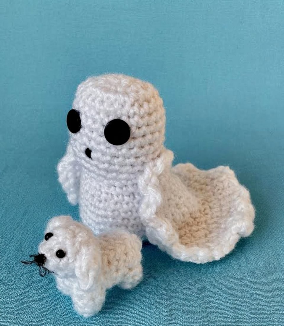 Crochet Ghost Walking a Dog Pattern