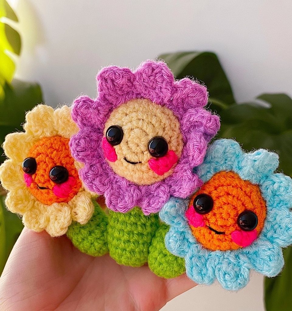 Flower Baby · Free Amigurumi Crochet Pattern