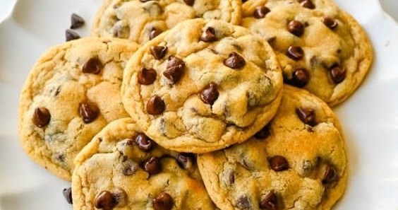Nothing beats the classic Nestle Toll House Chocolate Chip Cookie recipe. This chocolate chip cookie recipe is the best,… | How to make Nestle chocolate chip cookies, Chocolate chip cookie recipe Toll House, Recipe for Nestle Toll House cookies.