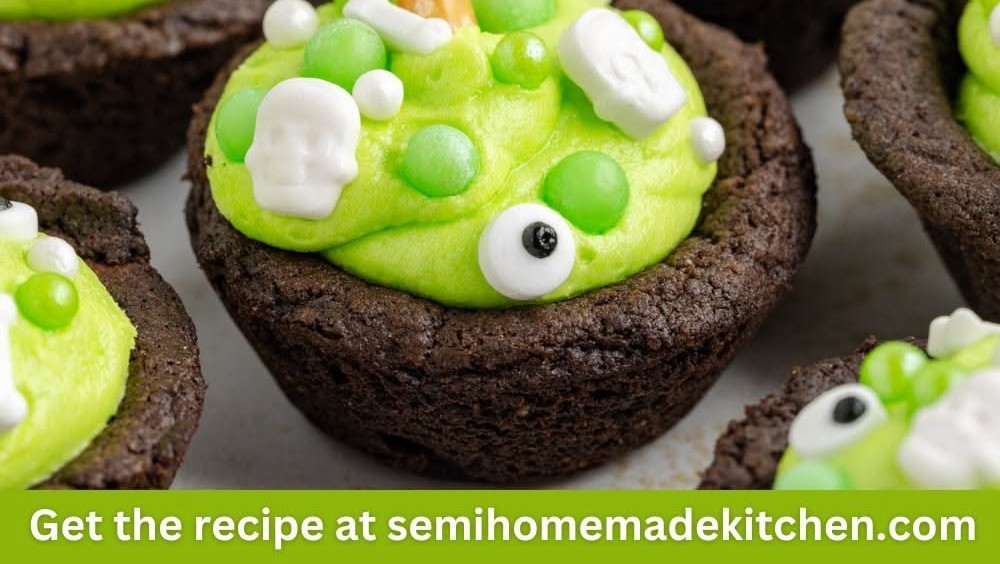 These Cauldron Cookies are a fun and easy Halloween treat, made with chocolate cake mix cookie cups filled with green bu… | Halloween food for classroom party, Kids halloween treat ideas, Halloween themed baking