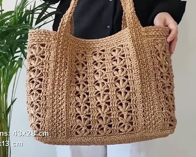 Crochet Tote Bag: Easy, Stylish, Practical Accessory