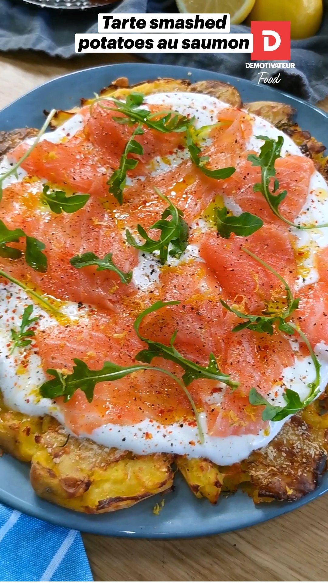 Tarte de pommes de terre &eacute;cras&eacute;es au saumon