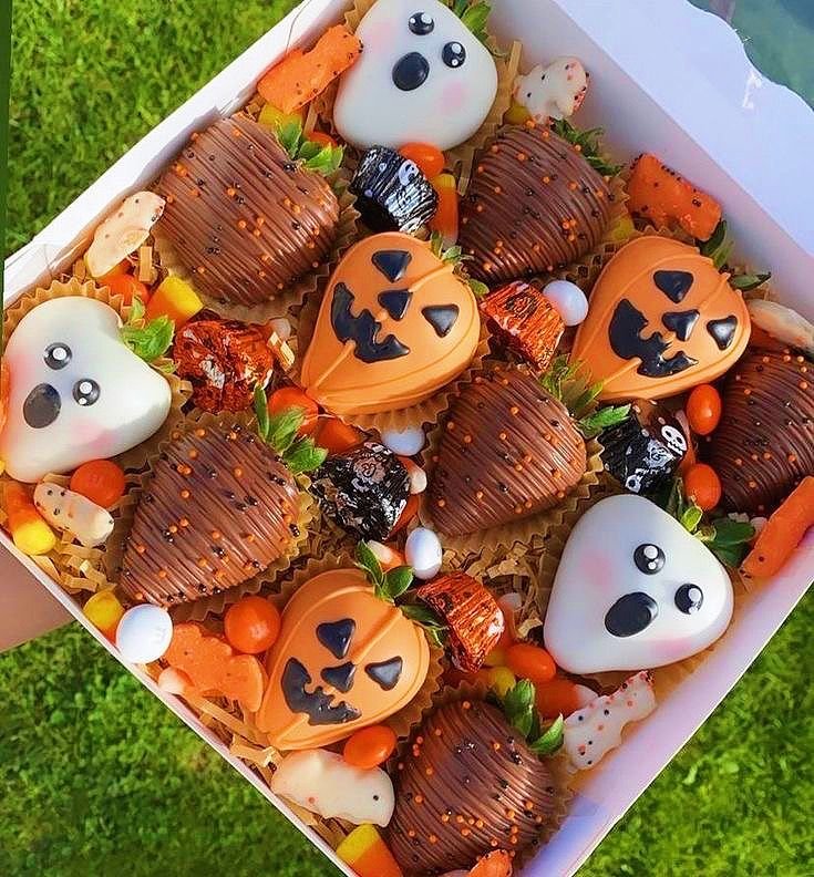 Halloween Strawberries