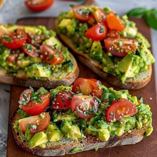 Ich konnte es täglich essen, Avocadobrot mit Tomaten - Kochen Mit Uns