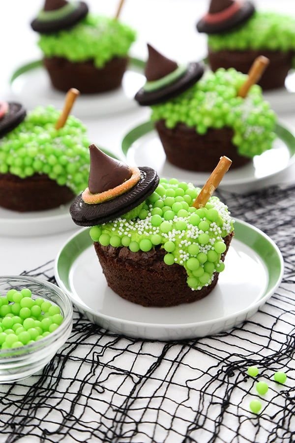 Six Spooky Treats for a Sweet Halloween! - Sprinkle Bakes