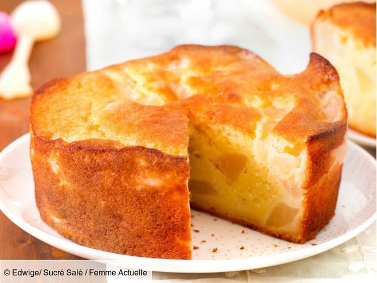 Gâteau au yaourt et à la poire facile