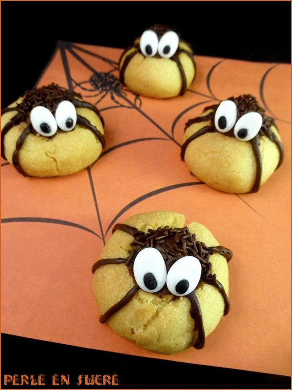 Biscuits sablés araignées {Halloween} - Perle en sucre | Gateau halloween facile, Cuisine halloween facile, Biscuits halloween