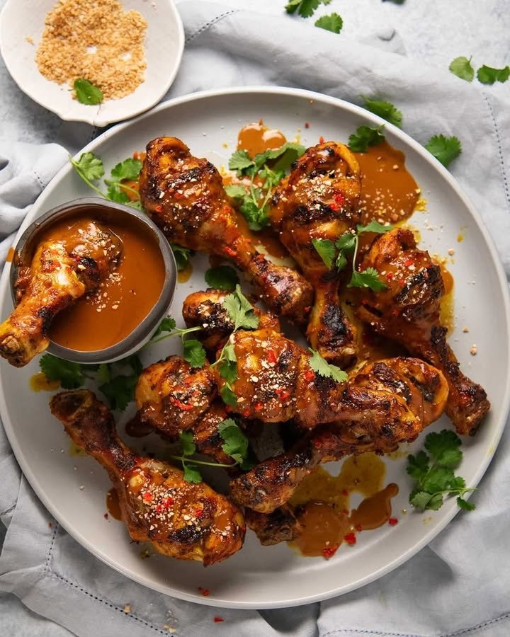 Pilon de poulet satay au four