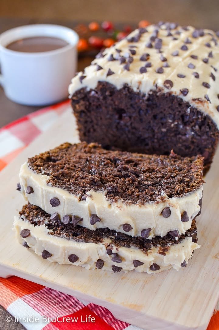 Chocolate Pumpkin Bread! 🧡 This moist bread has chocolate chips & a caramel frosting!

💕 Comment PUMPKIN below to have this recipe sent to you.
